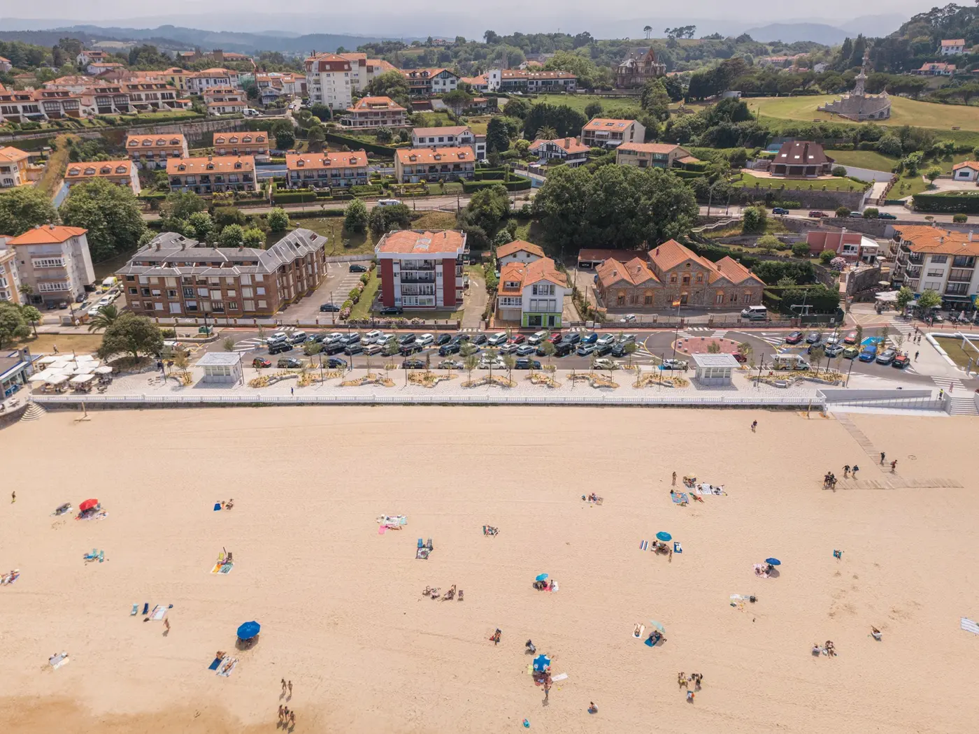 Comillas Waterfront Promenade by Héctor Navarro and arkhitekton; photograph by Imagen Subliminal