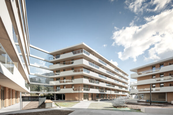 Fürbergstraße housing in Salzburg, photographed by Kurt Kuball