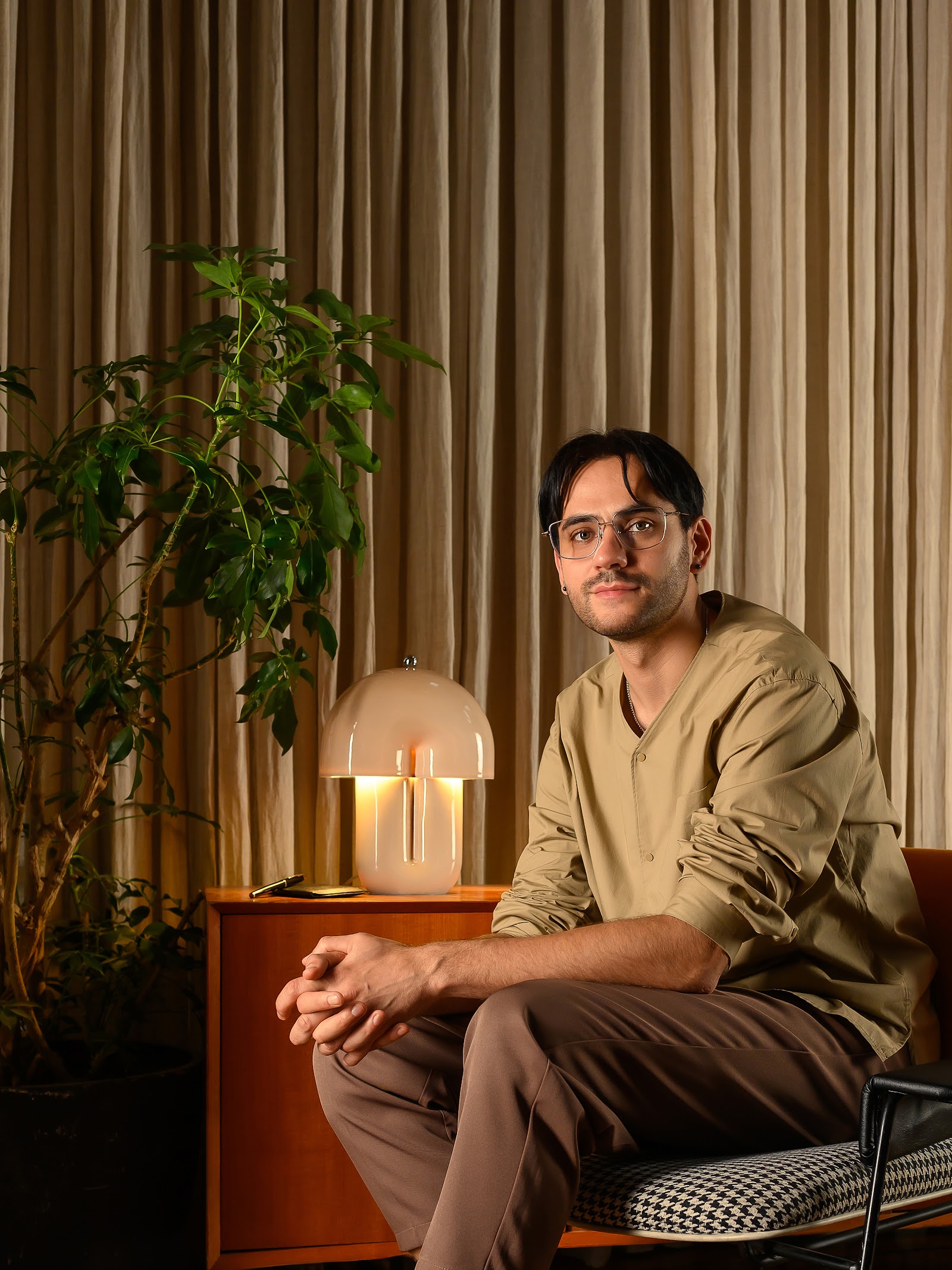 Hope ceramic table lamp designed by Alexey Danilin for Maytoni, view 1