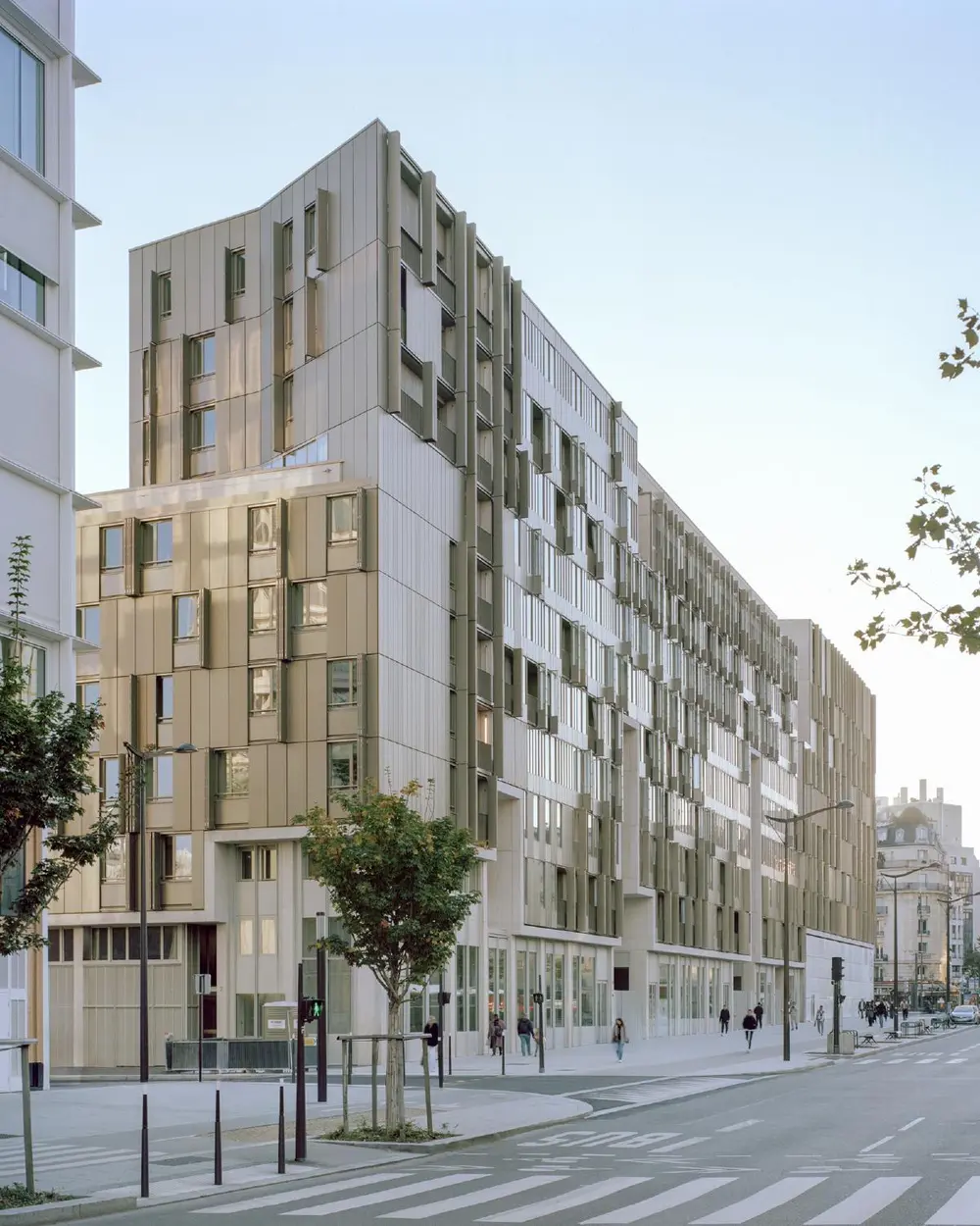 La Métropolitaine housing block at the corner of Avenue de la Porte de Clichy