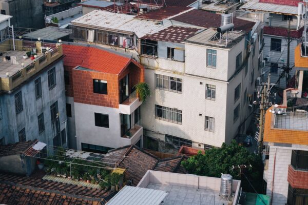 Long-Necked House in the dense urban fabric of Quanzhou, by Not A Studio