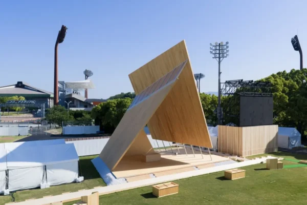 Onodatesho Pavilion by Yano Aoyama, showing its tilted timber roof planes