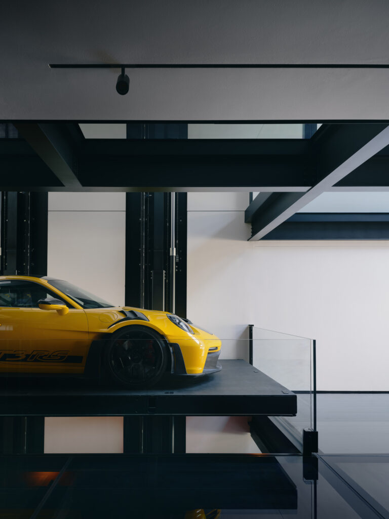 The vehicle platform within the private car gallery