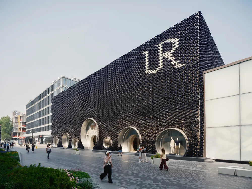 Urban Revivo retail interior by MVRDV